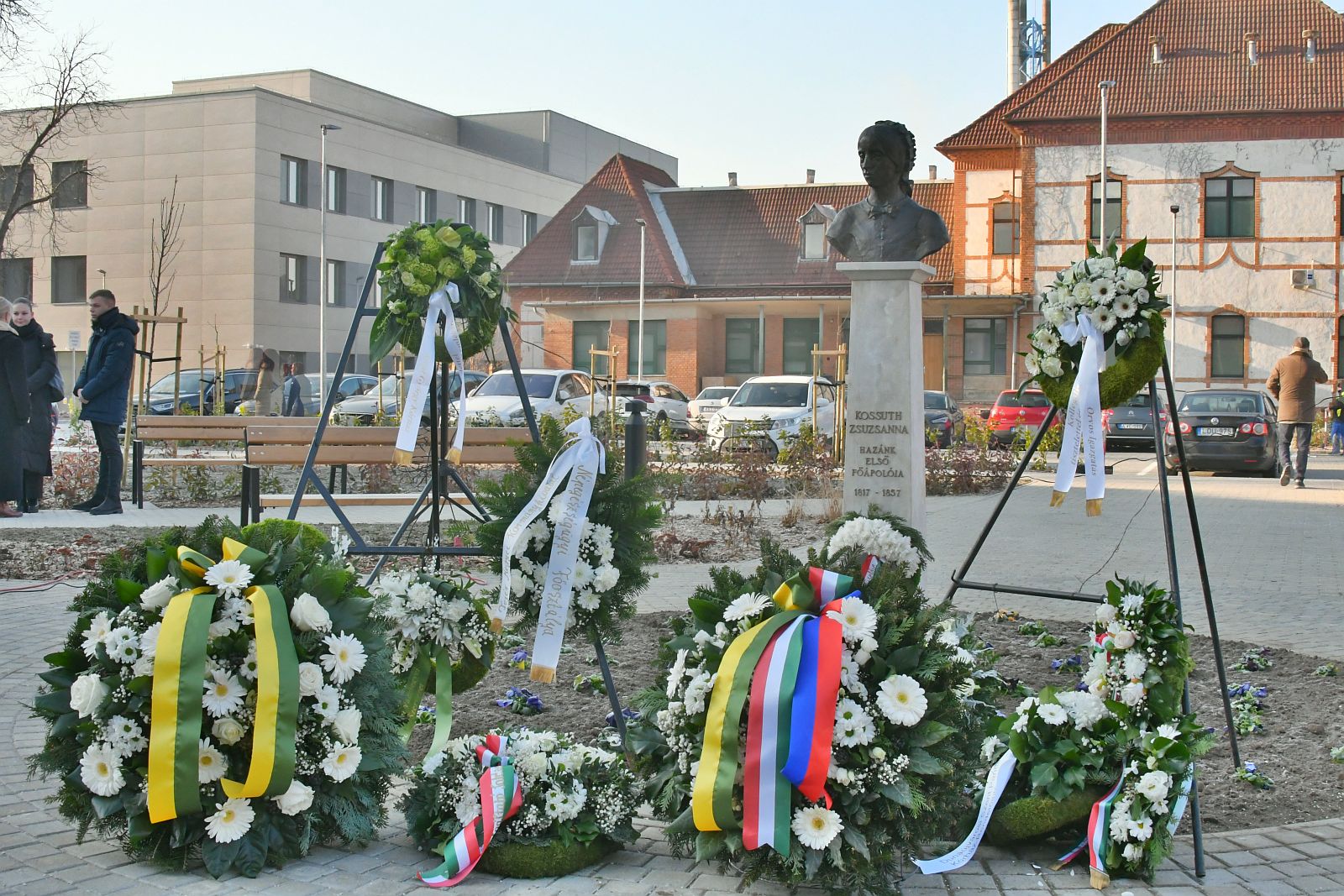 Díjátadóval és koszorúzással ünnepelték a magyar ápolók napján a kórház dolgozóit